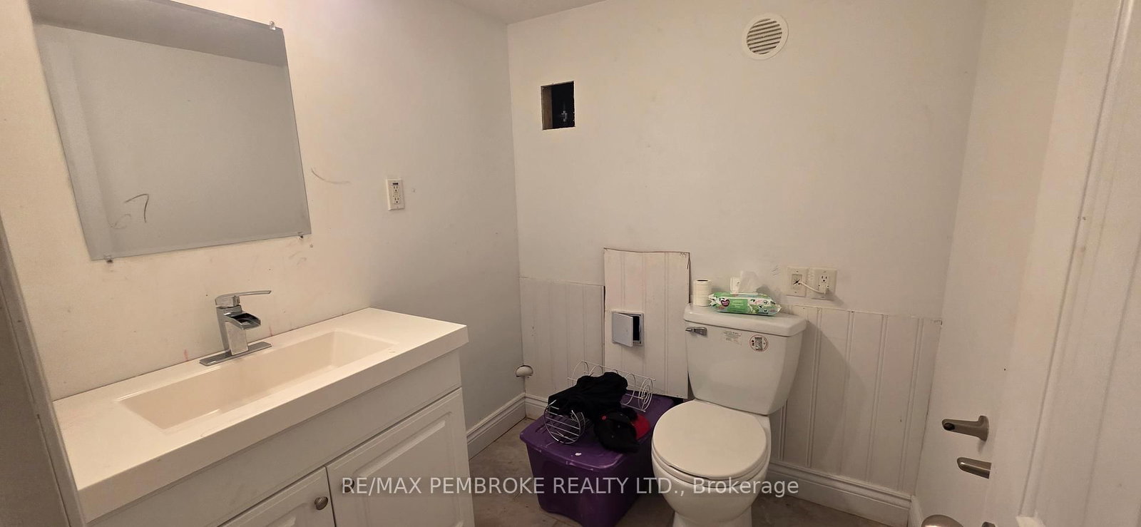 770 Mcguire Street • Petawawa, ON photo 19
