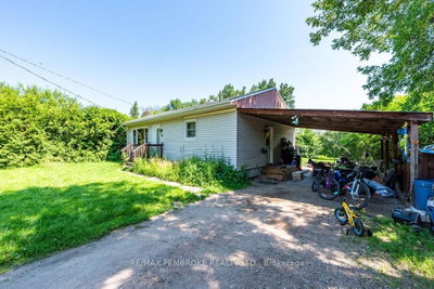 770 Mcguire Street • Petawawa, ON photo 3