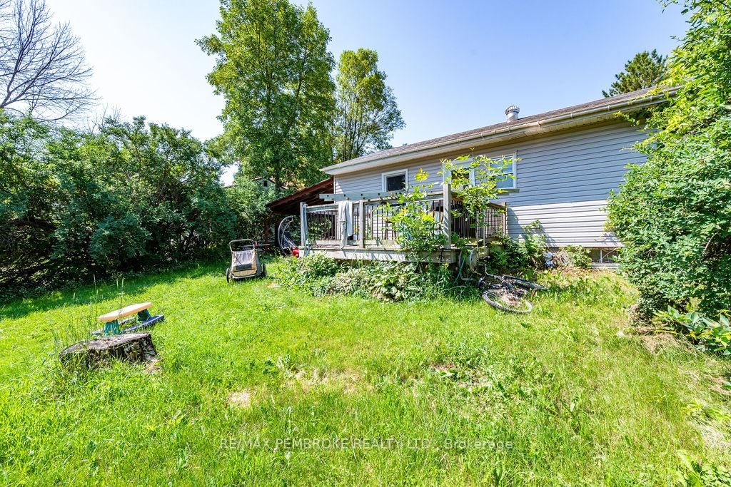 770 Mcguire Street • Petawawa, ON photo 31