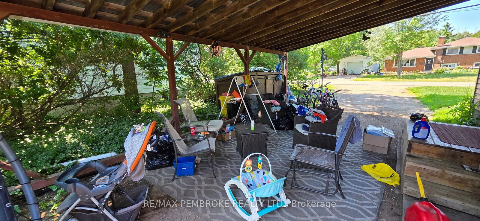 770 Mcguire Street • Petawawa, ON photo 4