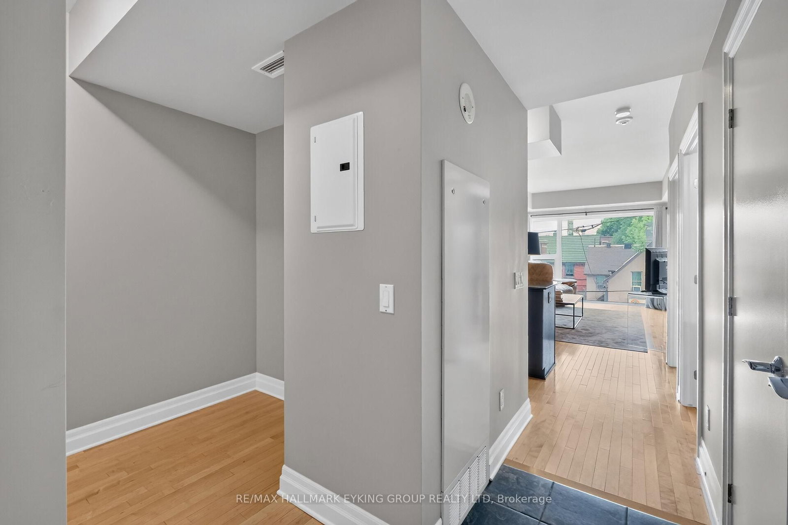 245 Kent Street • #301 • Ottawa, ON photo 25
