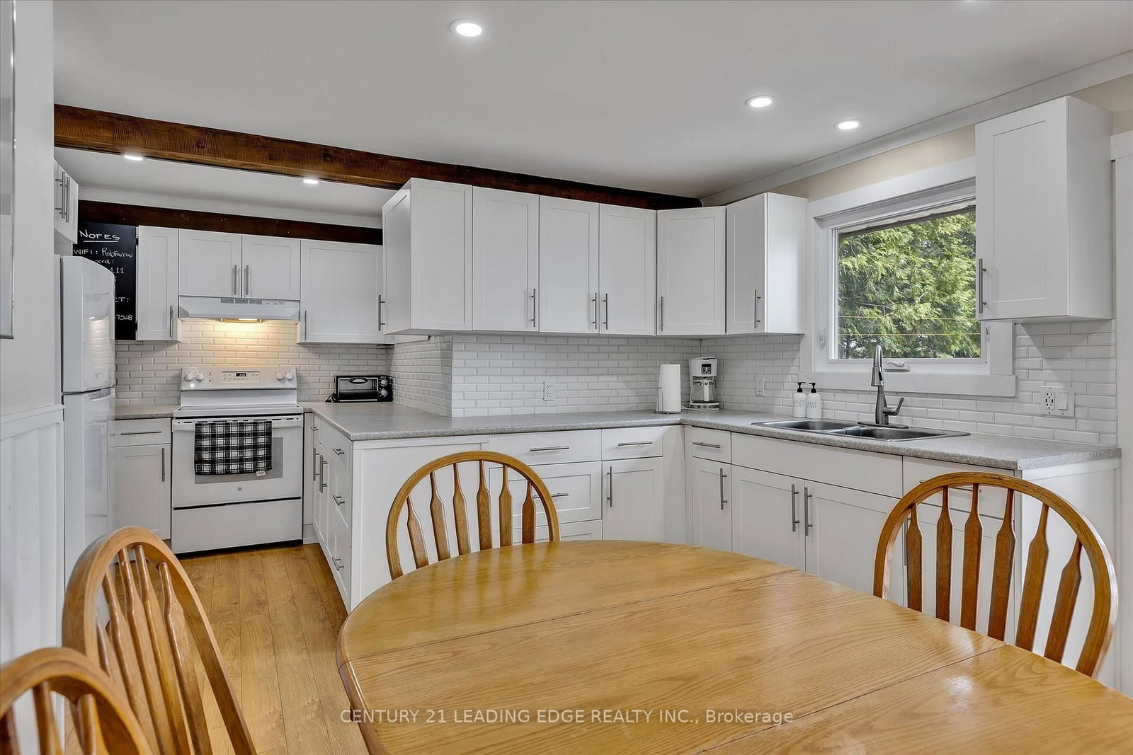 1963 W WHITE LAKE Road • Douro-Dummer, ON photo 11
