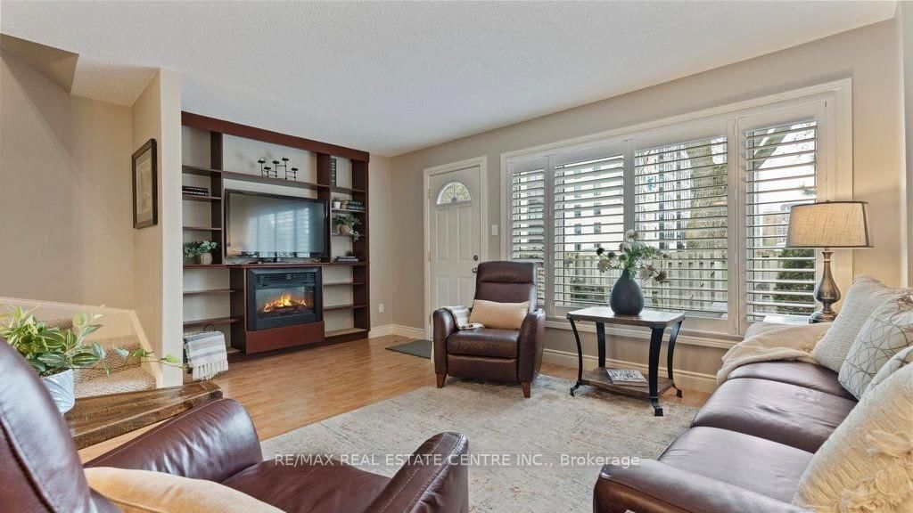 29 - 15 Green Valley Drive