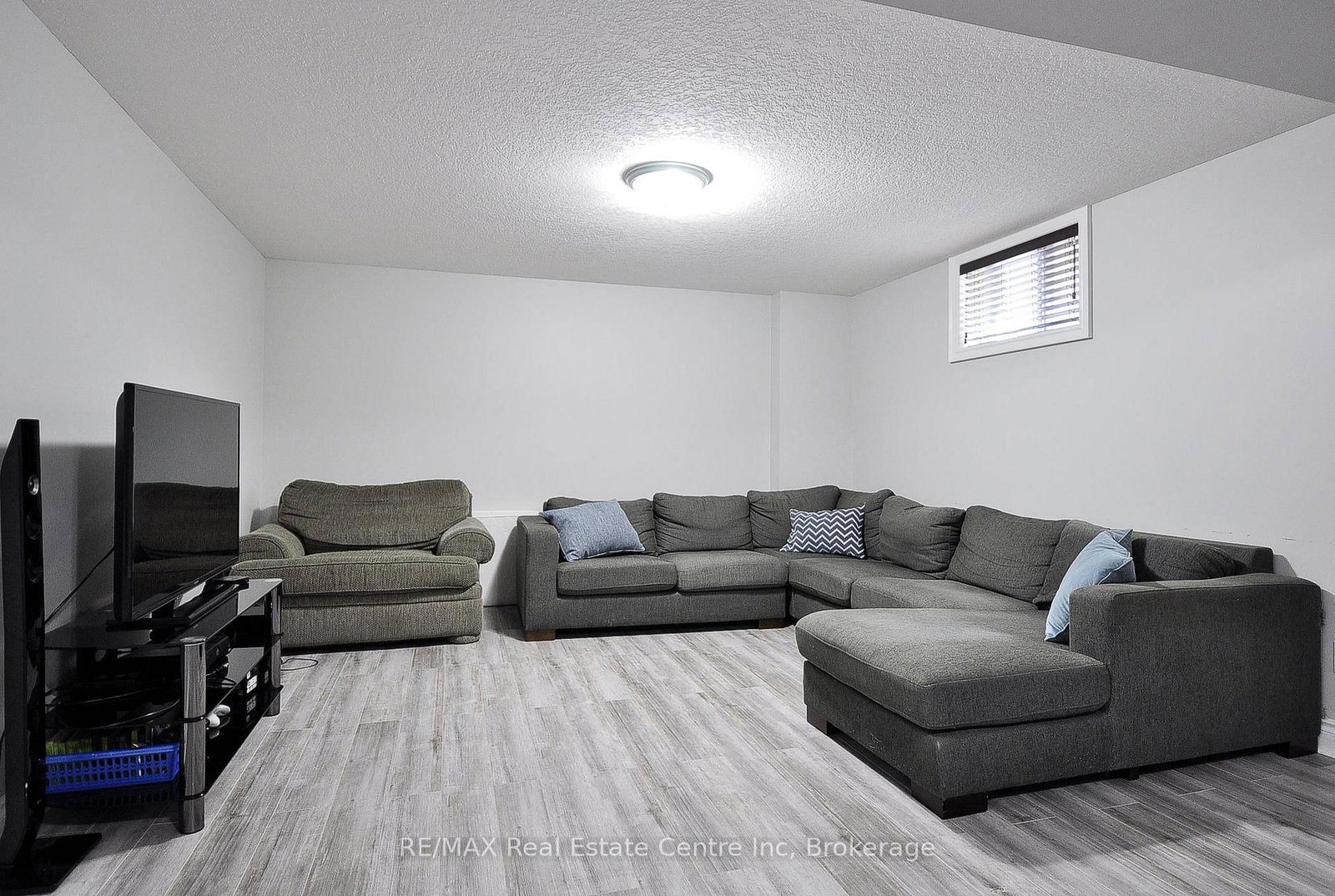 3 LOCKWOOD Street • Cambridge, ON photo 35