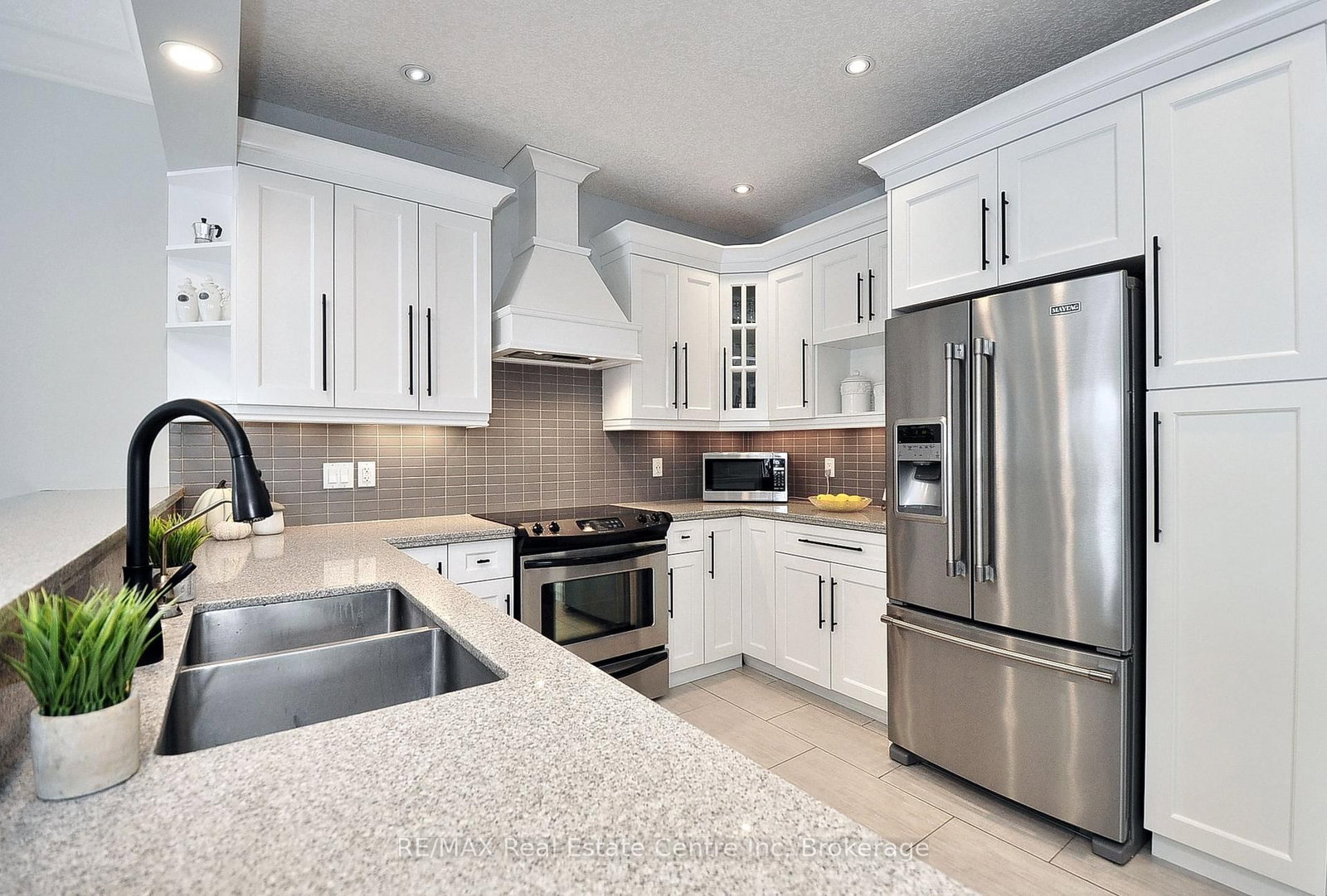 3 LOCKWOOD Street • Cambridge, ON photo 9