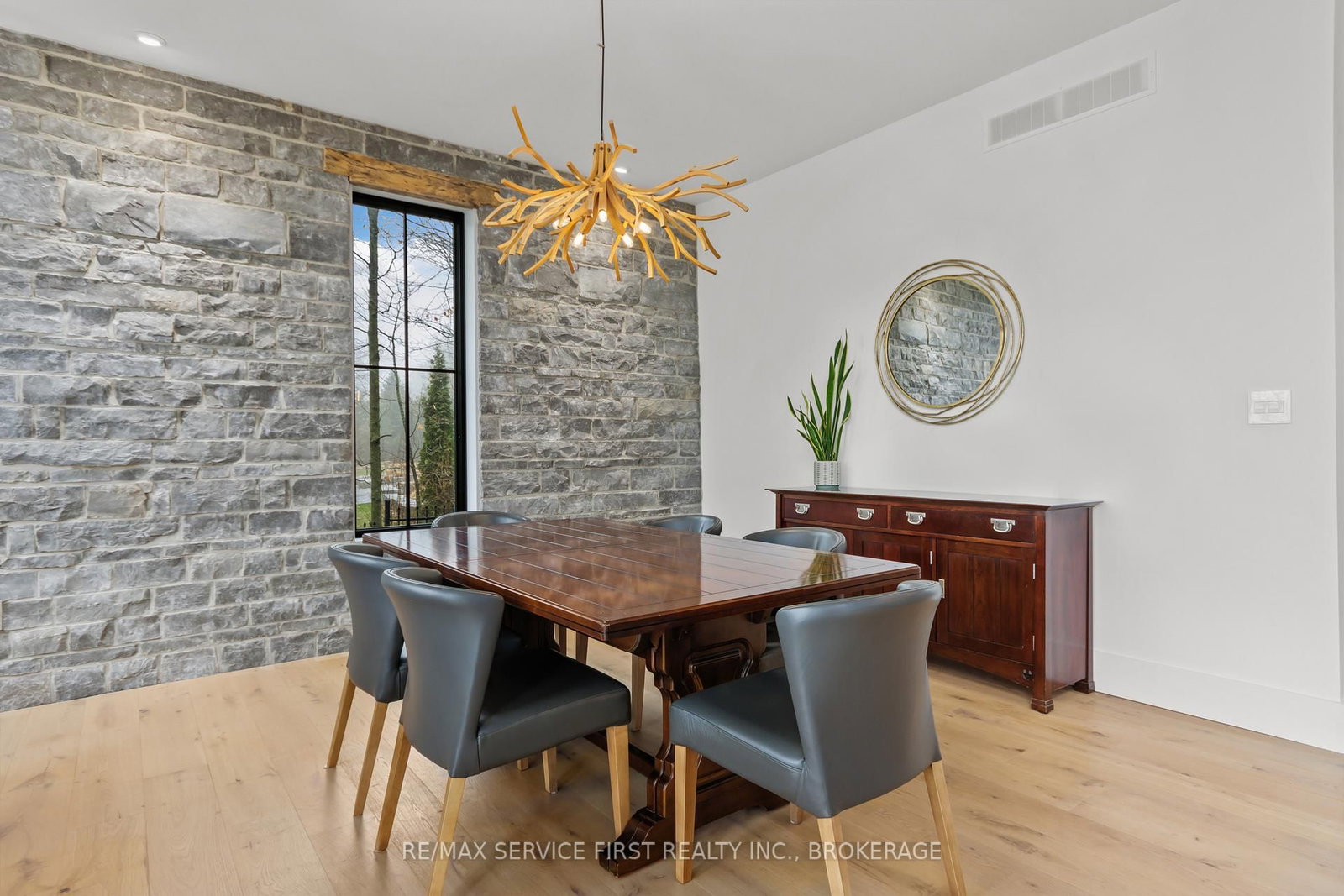 1027 Old Front Road • Kingston, ON photo 25