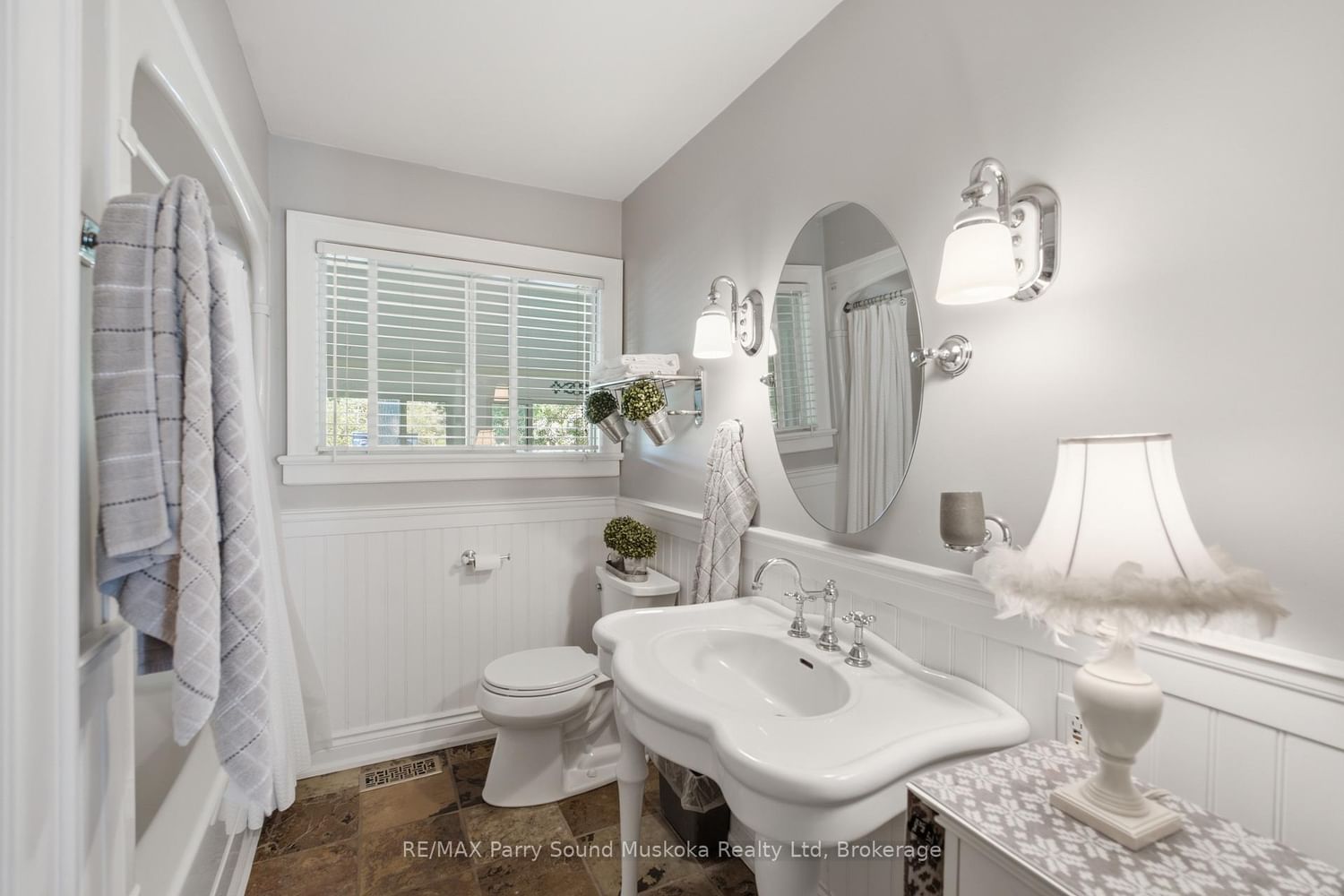 49 Maple Street • Seguin, ON photo 42