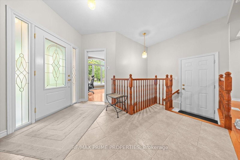 1863 Springridge Dr photo 4