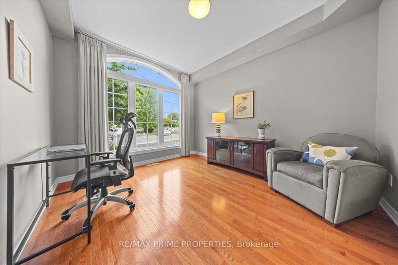 1863 Springridge Dr photo 5