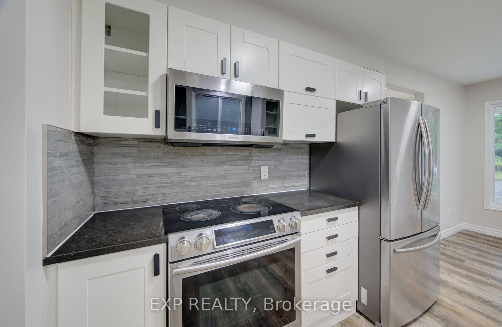 379 Veronica Drive • Kitchener, ON photo 4