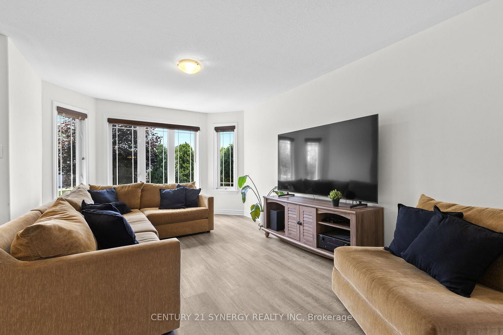 7 Westerra Way • North Grenville, ON photo 4