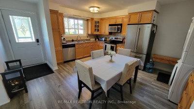 65 Mcilwraith Crescent • Guelph, ON photo 8