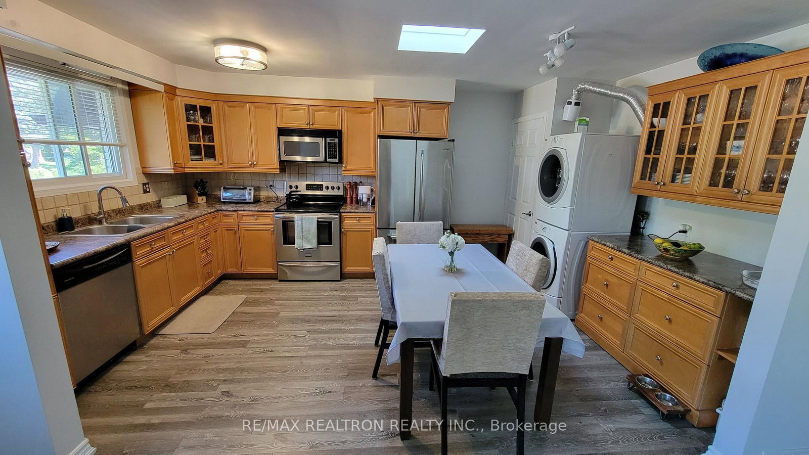 65 Mcilwraith Crescent • Guelph, ON photo 9