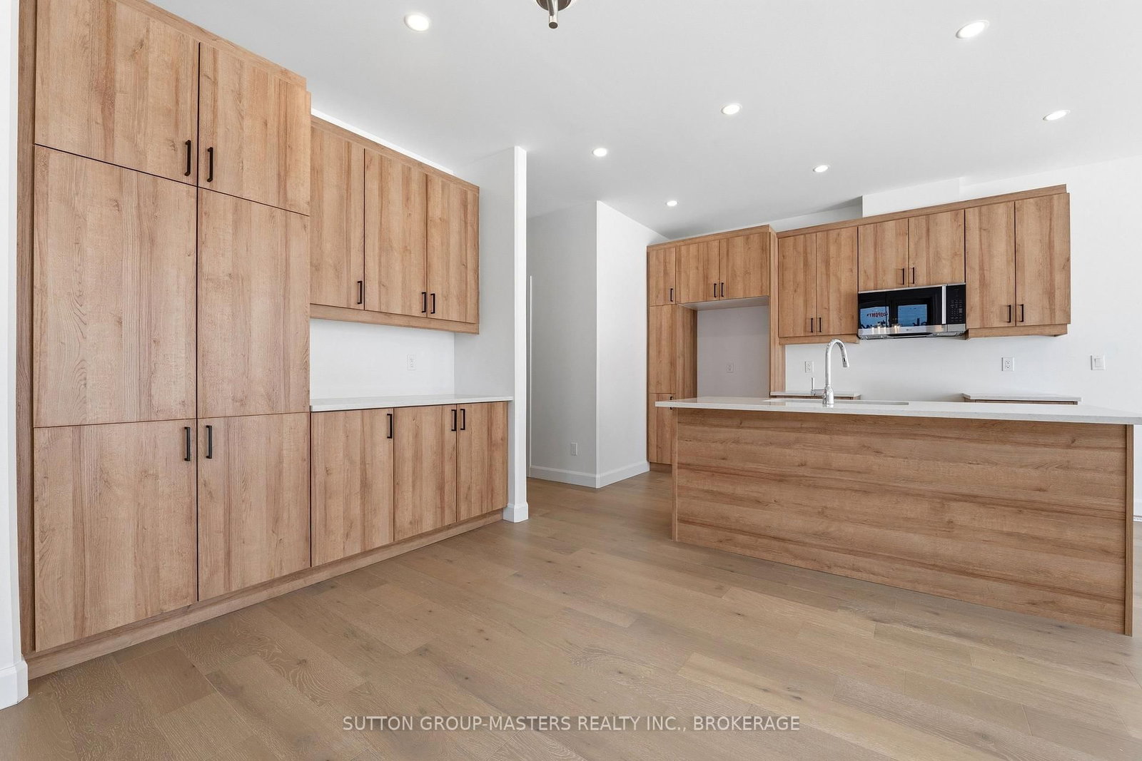 218 Superior Drive • Loyalist, ON photo 12