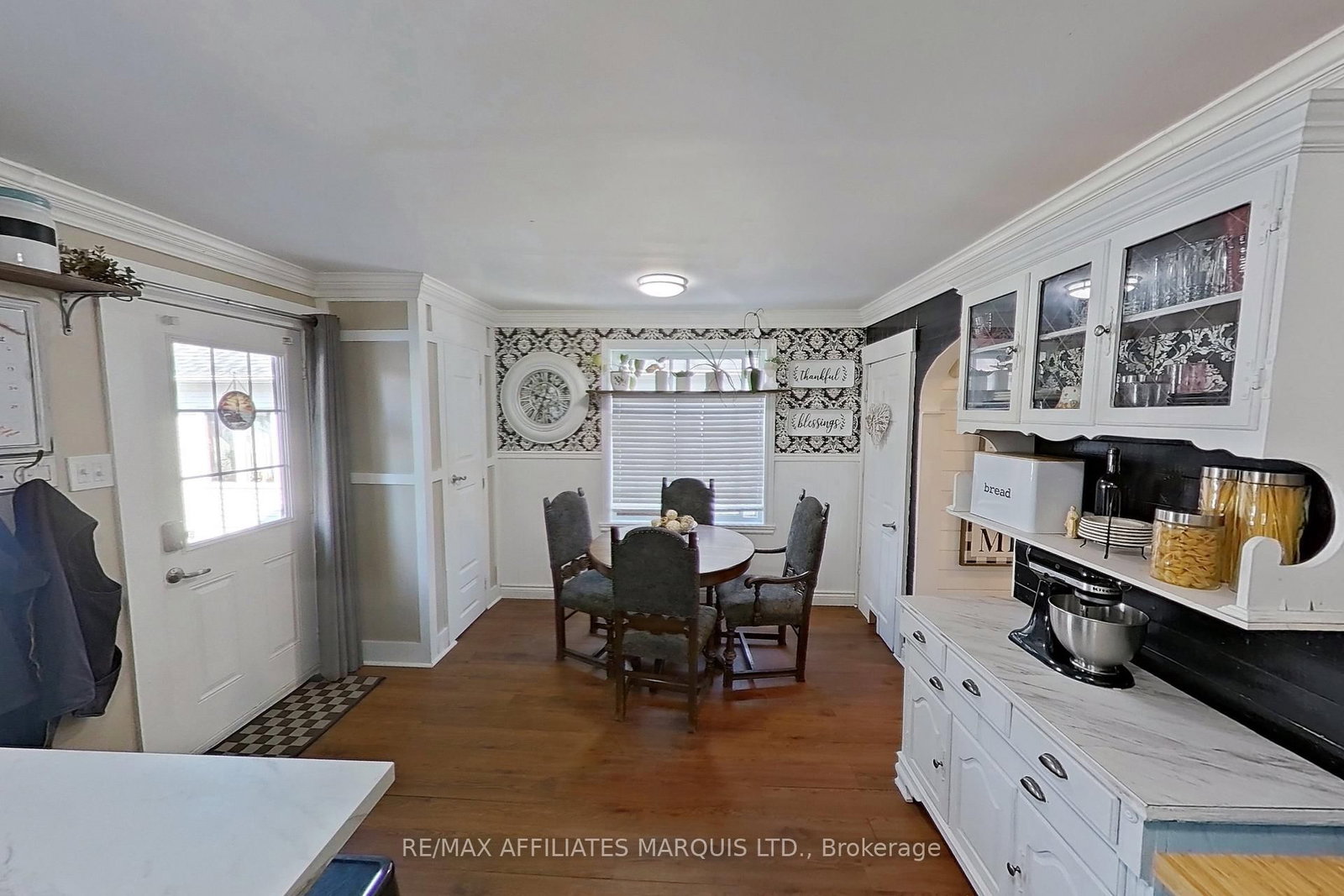 54 Lefebvre Avenue • Cornwall, ON photo 4