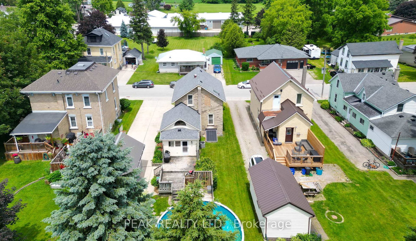 76 Jacob Street E • East Zorra-Tavistock, ON photo 2