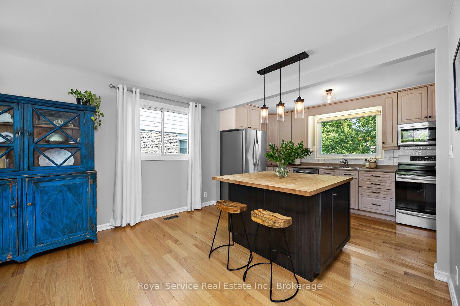 2 Ravensdale Road • Cobourg, ON photo 11