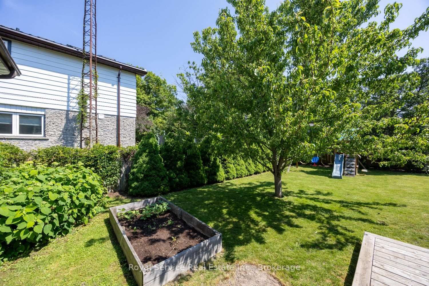 2 Ravensdale Road • Cobourg, ON photo 39