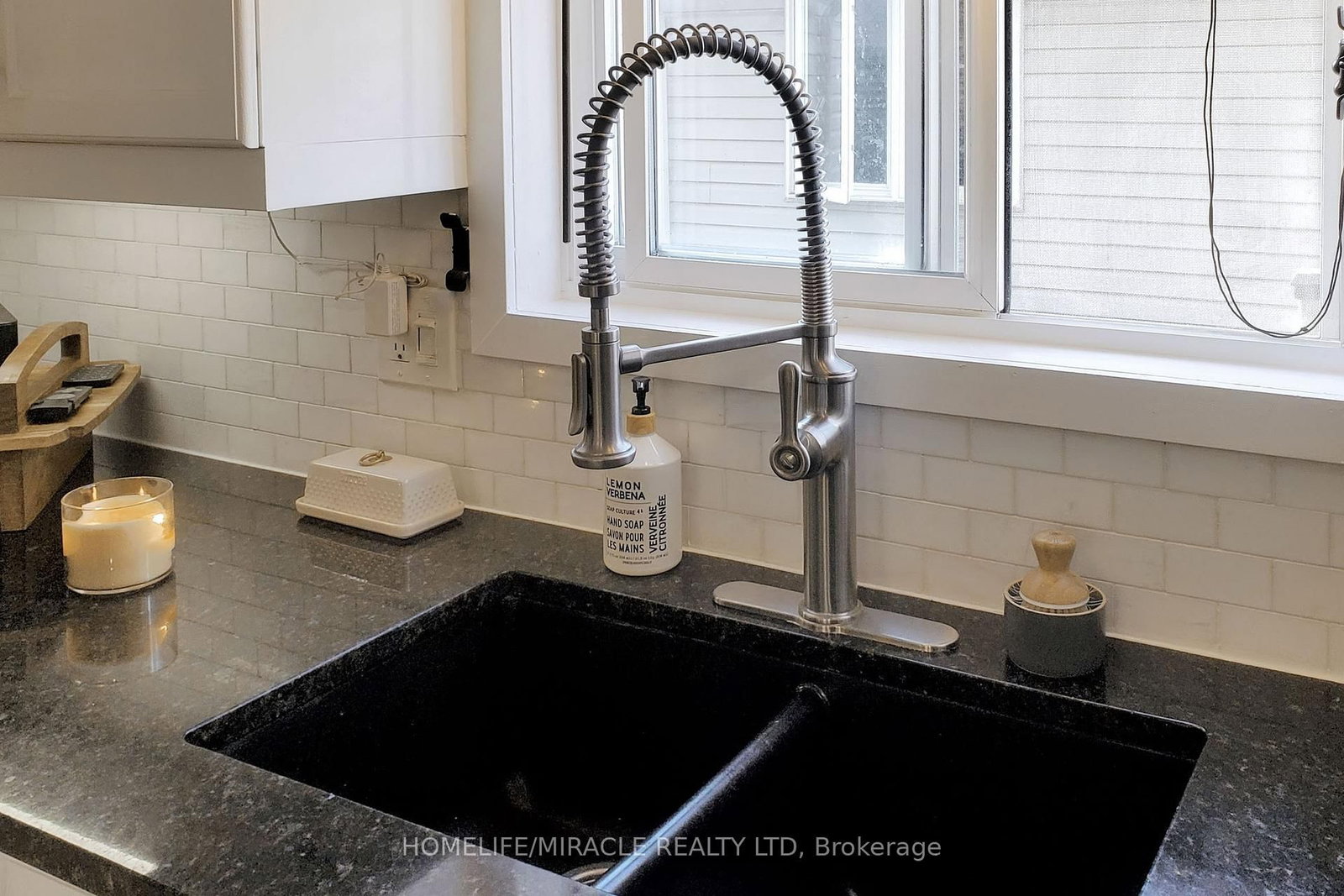 658 Mortimer Drive • Cambridge, ON photo 16