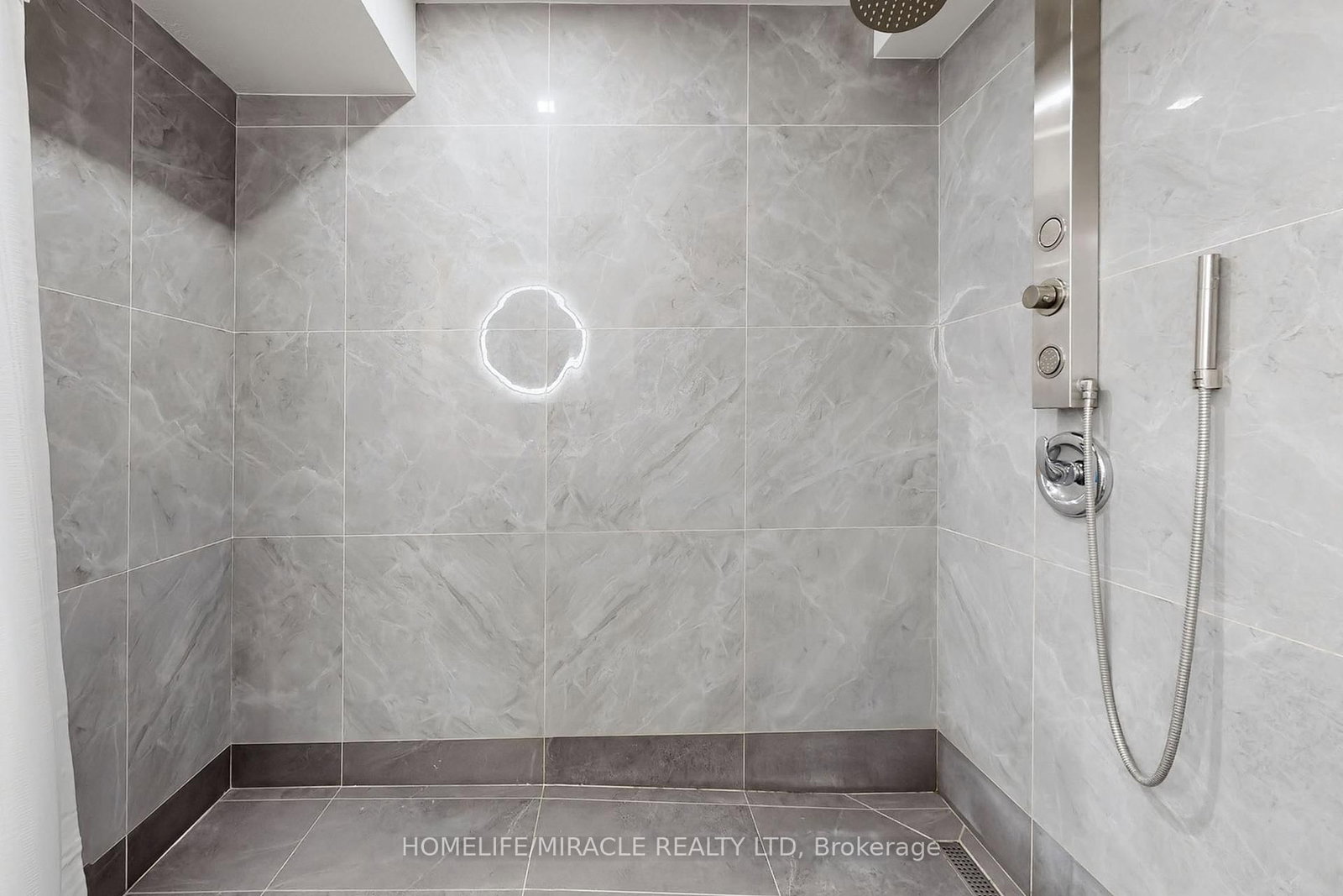 658 Mortimer Drive • Cambridge, ON photo 37