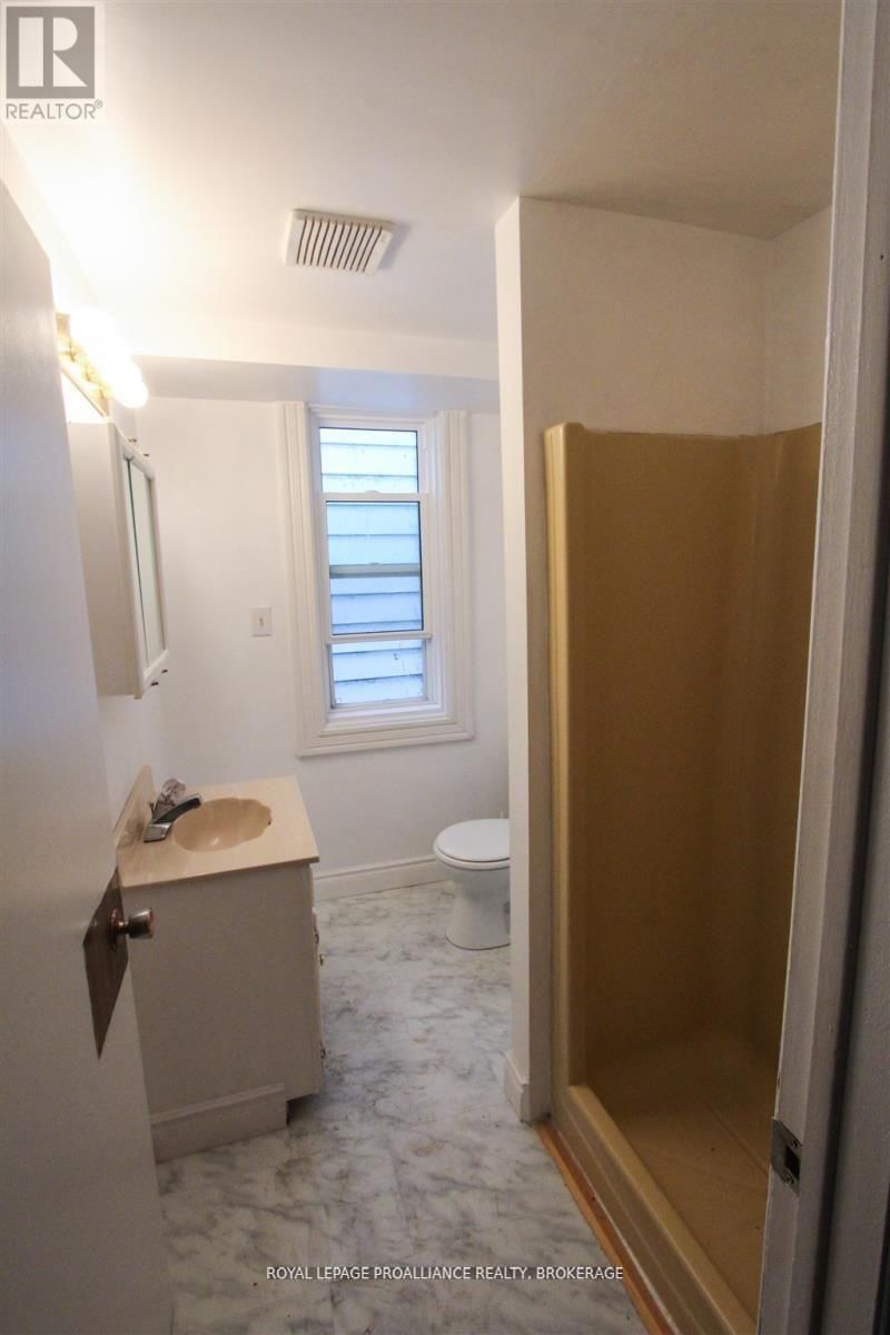 366 Alfred Street • Kingston, ON photo 8