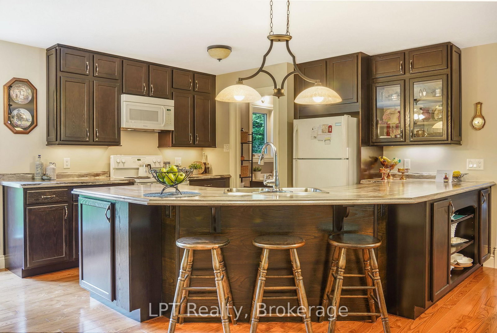 454 Highway 6 • South Bruce Peninsula, ON photo 16