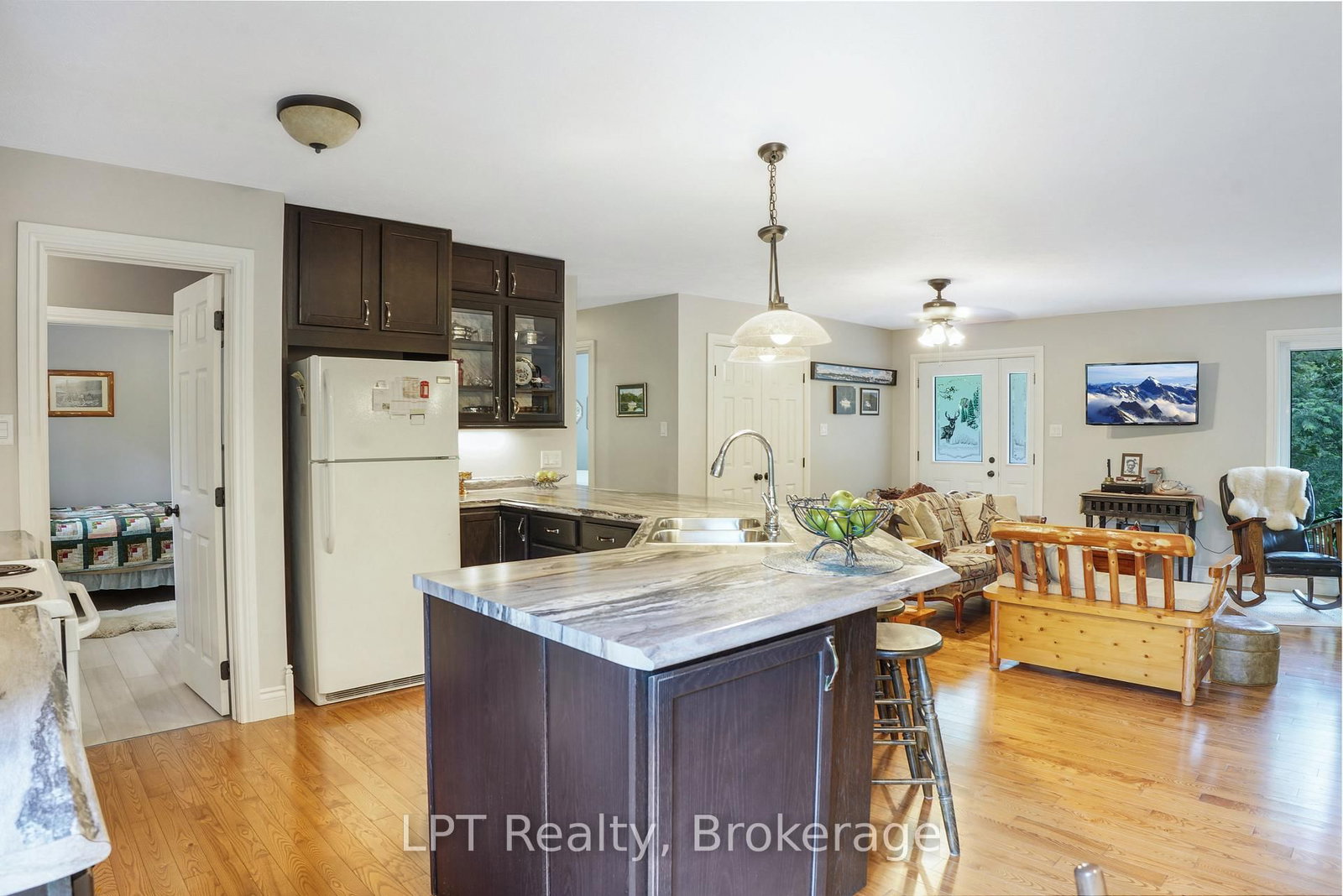 454 Highway 6 • South Bruce Peninsula, ON photo 17