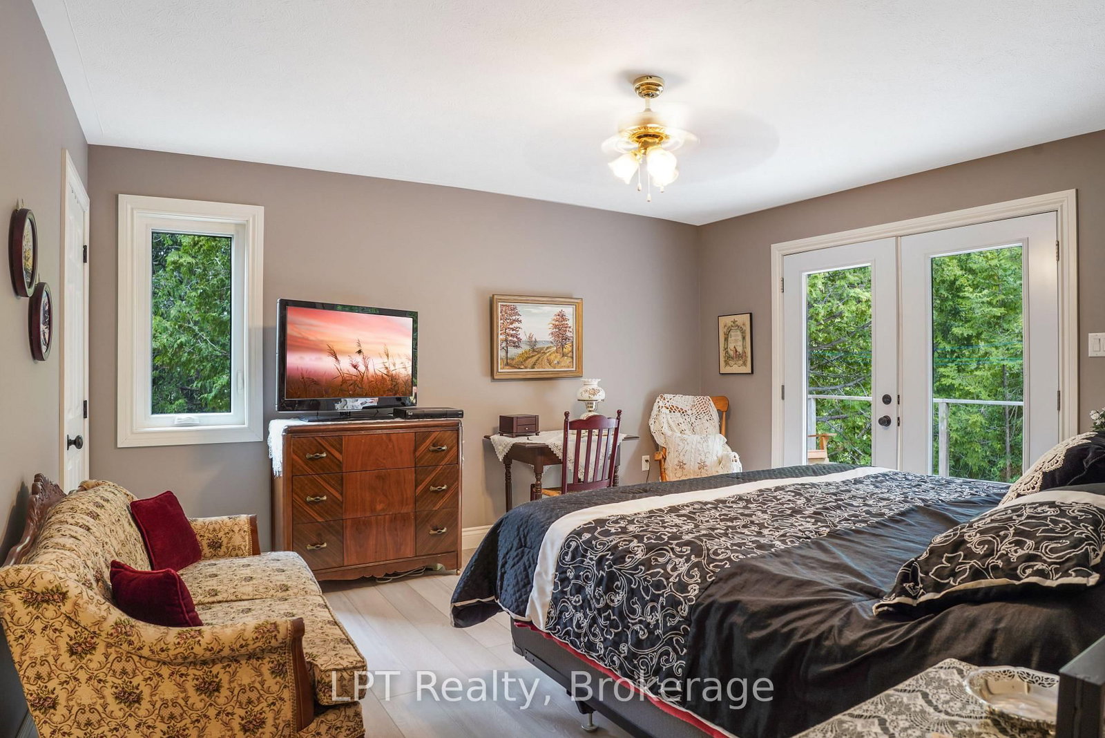454 Highway 6 • South Bruce Peninsula, ON photo 27