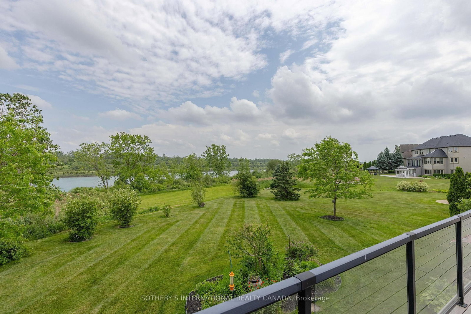 208 Muirfield Trail • Welland, ON photo 37