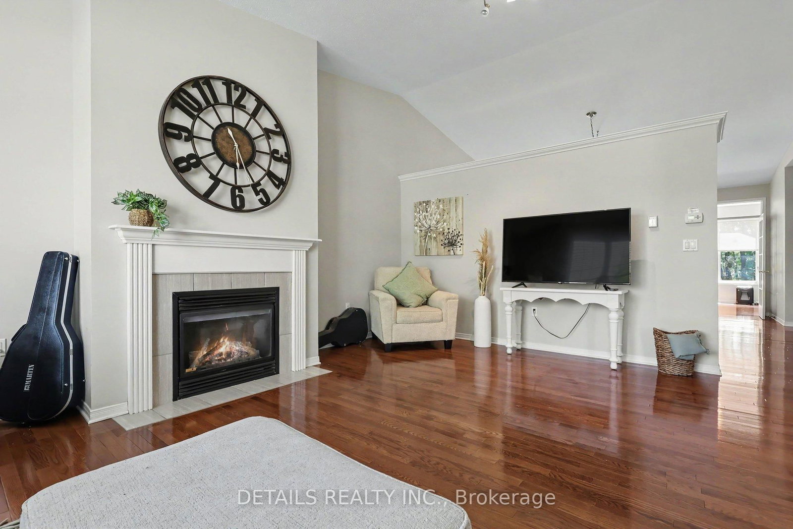 631 Country Trail • Carlsbad Springs, ON photo 11