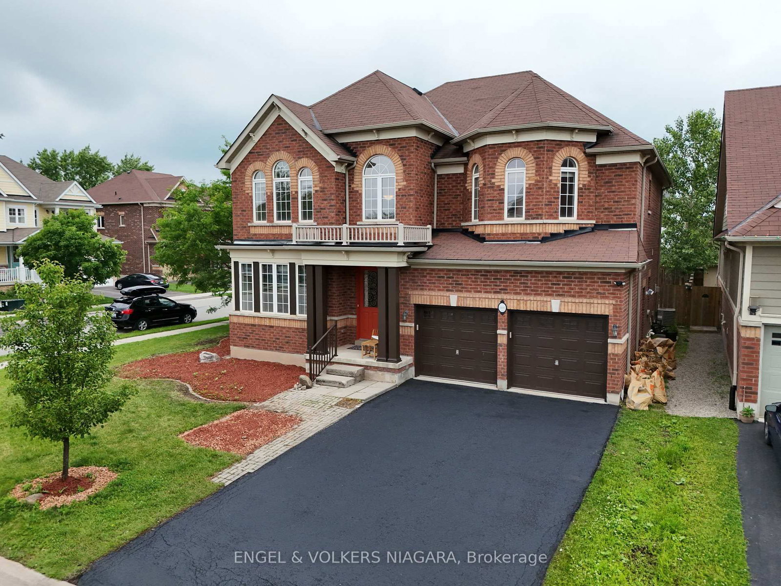 4495 Saw Mill Drive • Niagara Falls, ON photo 3