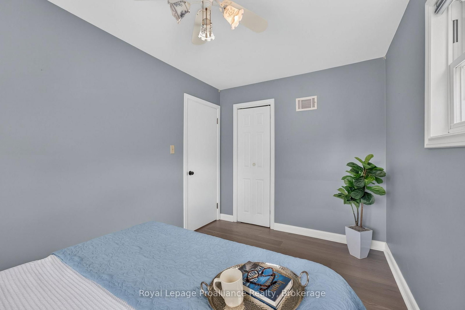43 Hastings Drive • Belleville, ON photo 10