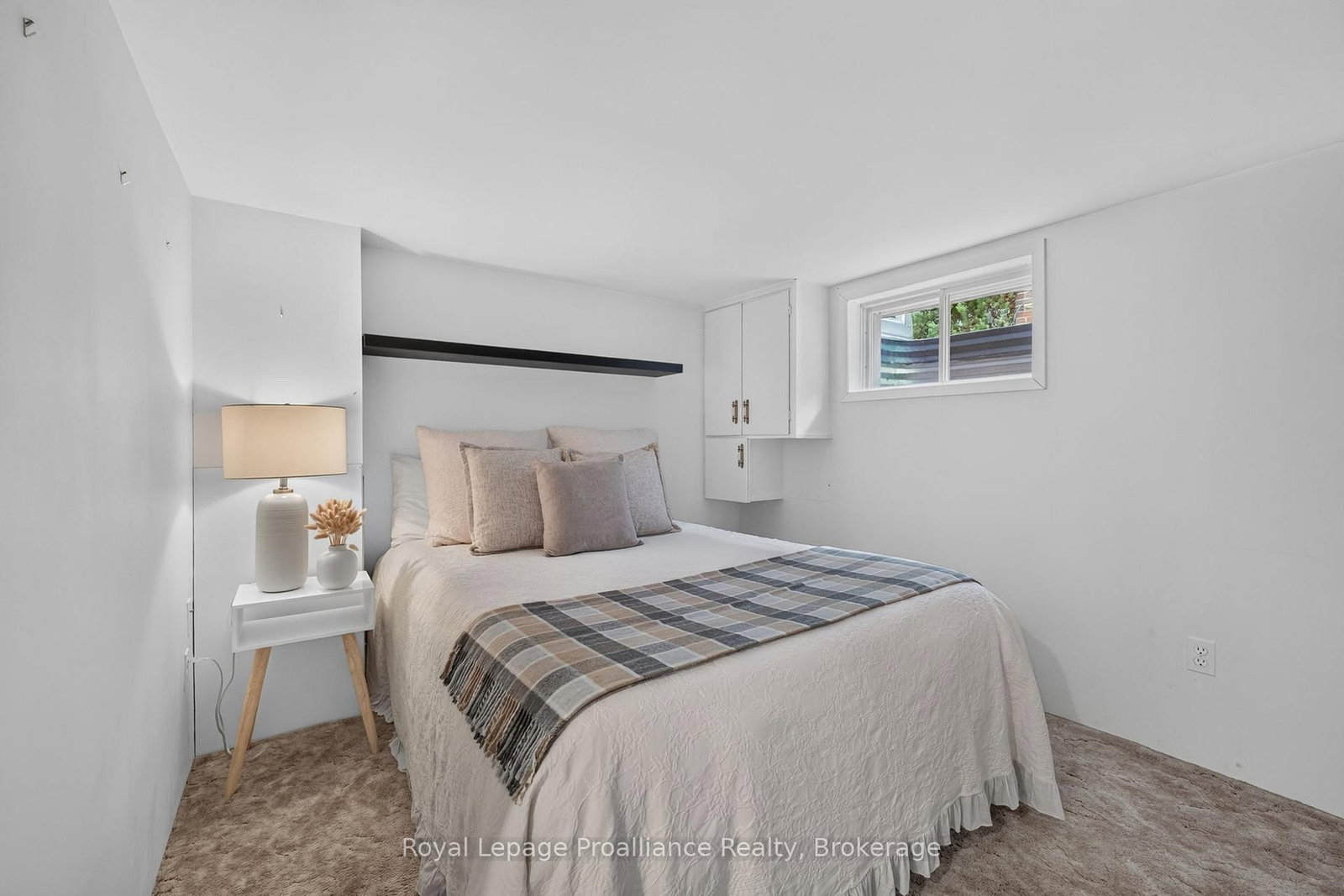 43 Hastings Drive • Belleville, ON photo 20