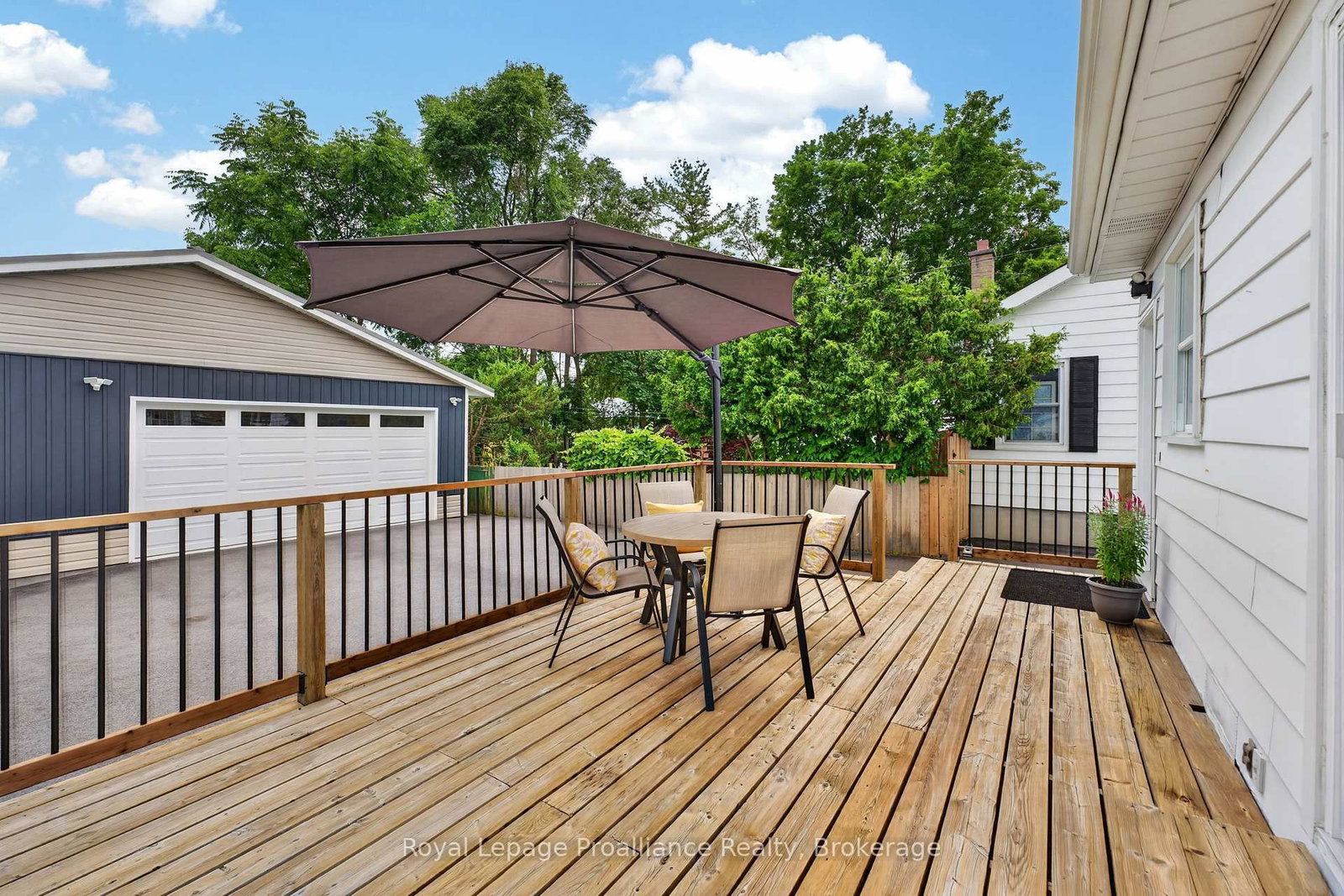 43 Hastings Drive • Belleville, ON photo 29