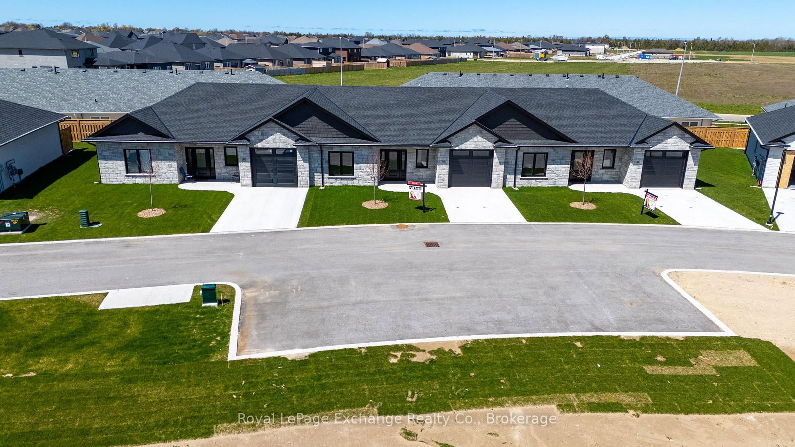 1071 WATERLOO Street N • #UNIT 42 • Saugeen Shores, ON photo 28