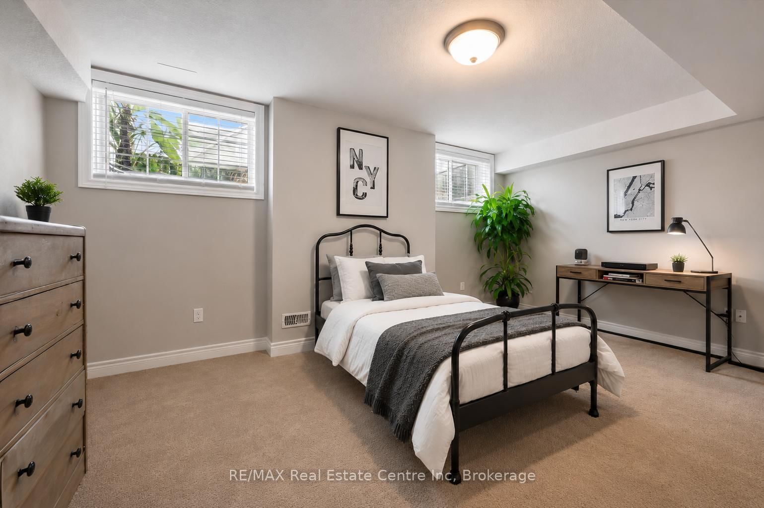 634 WOODLAWN Road E • #A • Guelph, ON photo 13