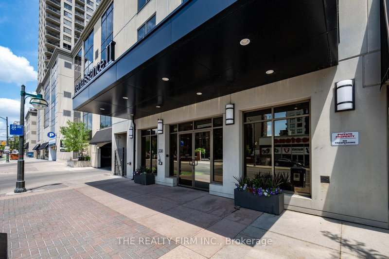 home for lease on 803-330 Ridout Street N