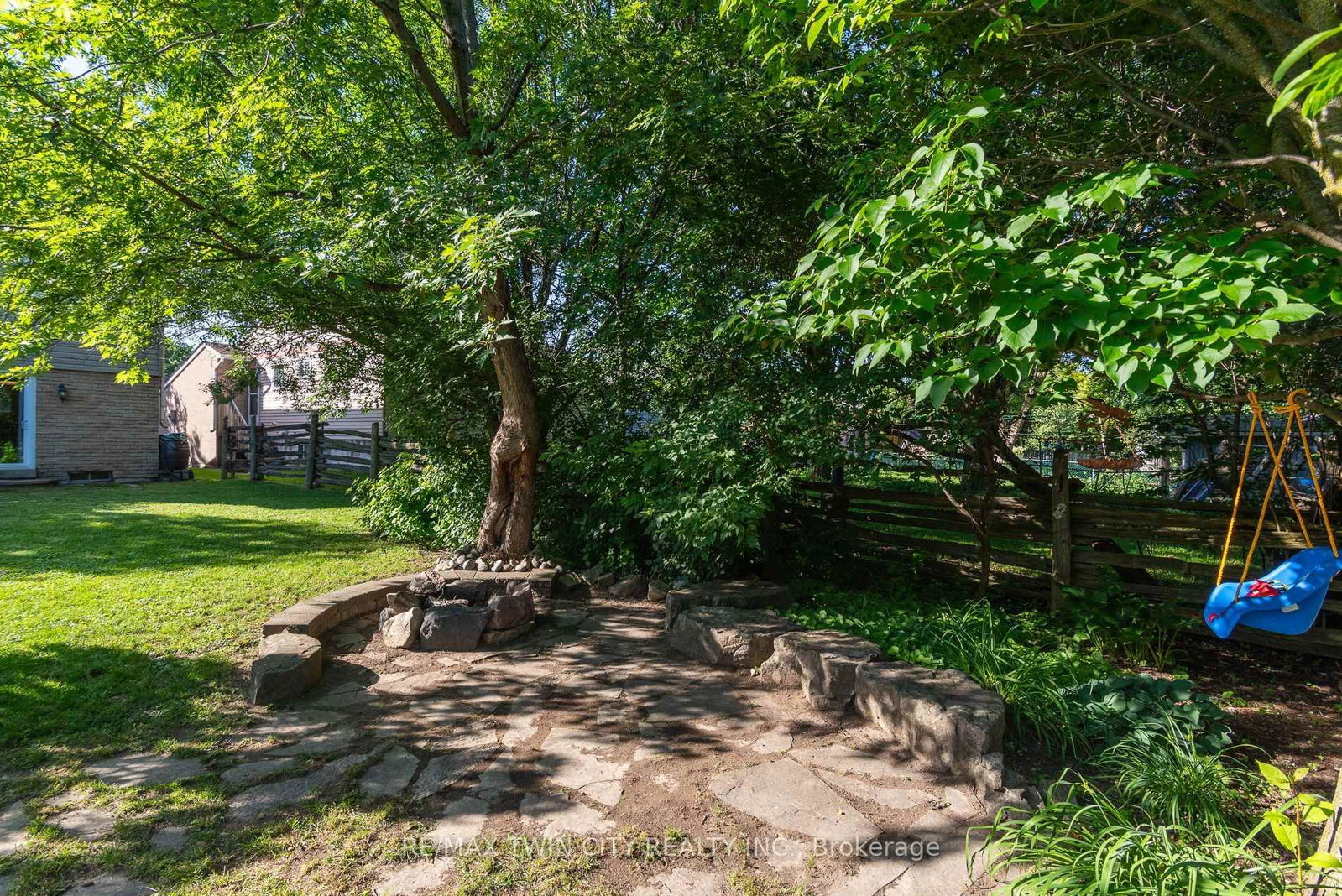 162 E Parkside Drive • Centre Wellington, ON photo 18