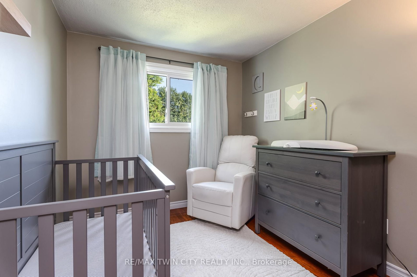 162 E Parkside Drive • Centre Wellington, ON photo 42