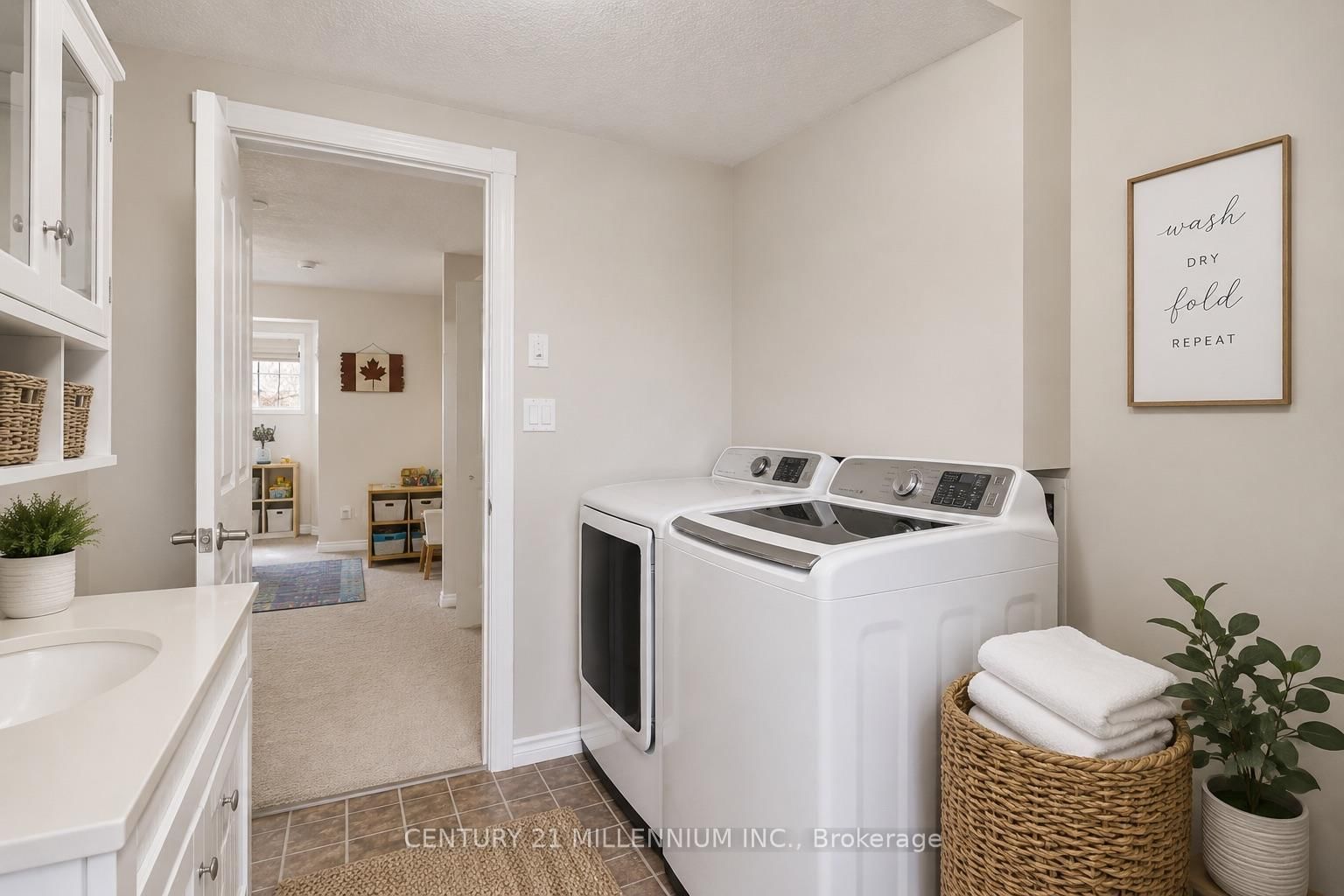 1100 Walker Street • Howick, ON photo 24