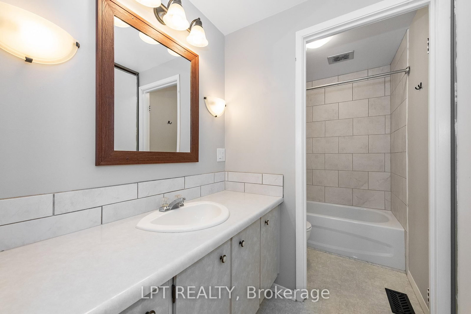 2286 COTTERS Crescent • Ottawa, ON photo 21
