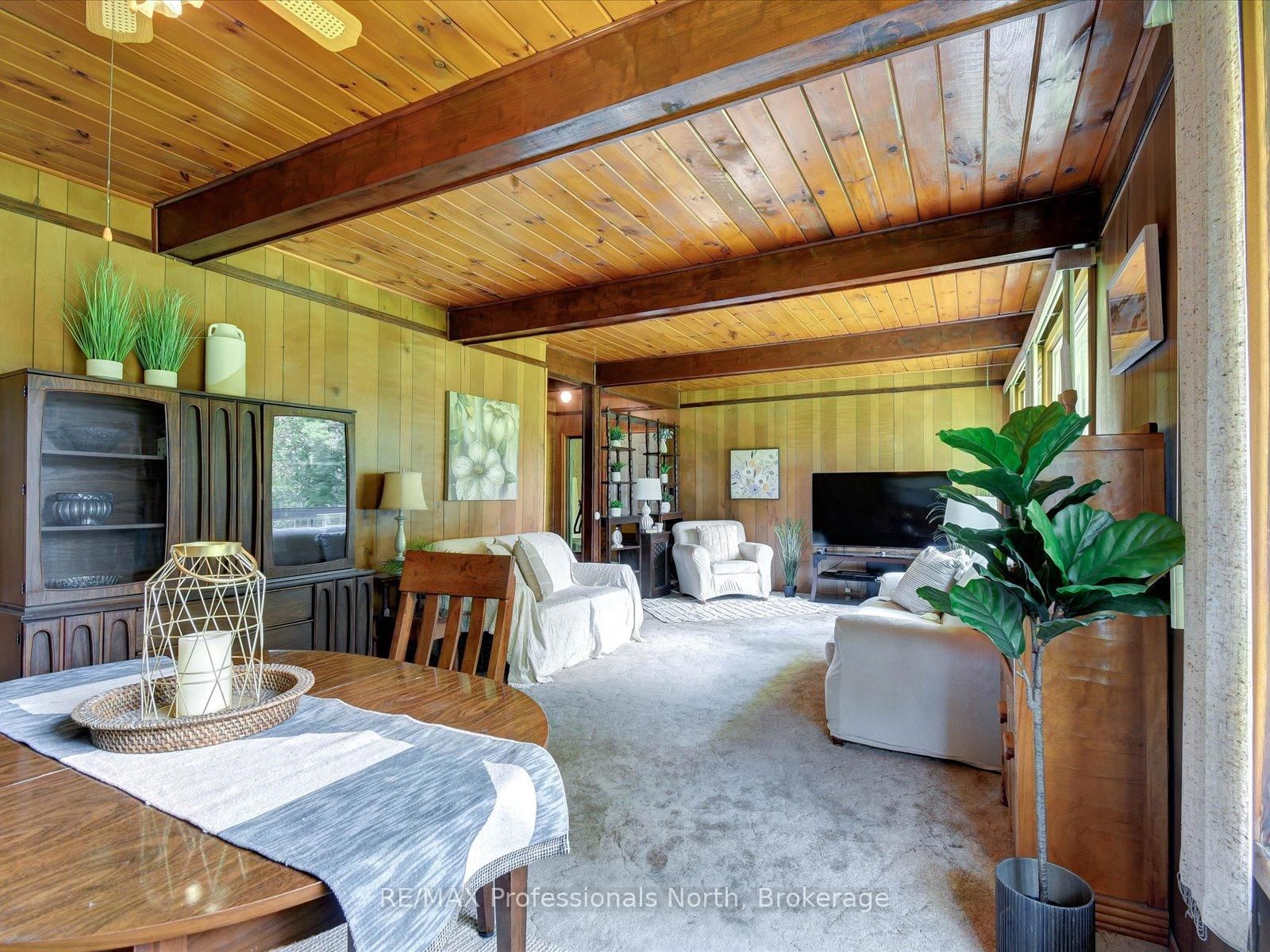 2510 Loop Road • Highlands East, ON photo 15
