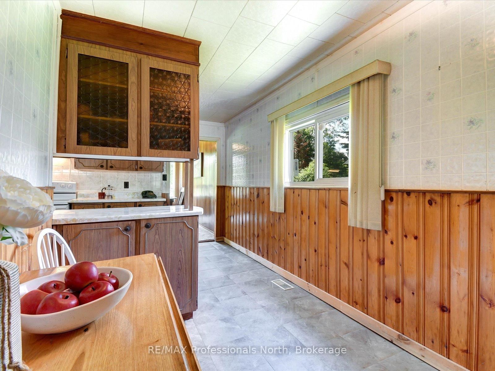 2510 Loop Road • Highlands East, ON photo 8
