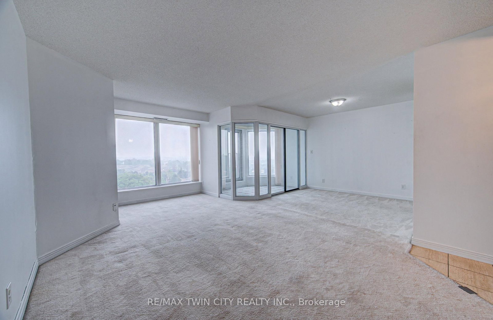 190 Hespeler Road • #905 • Cambridge, ON photo 33
