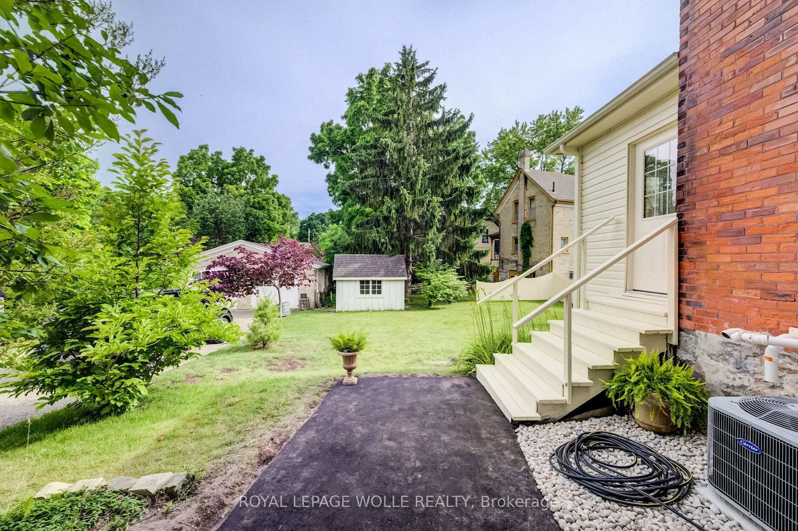 25 Central Street • Waterloo, ON photo 43