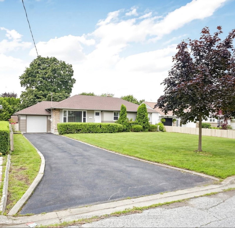 27 PATRICIA Drive, St. Catharines
