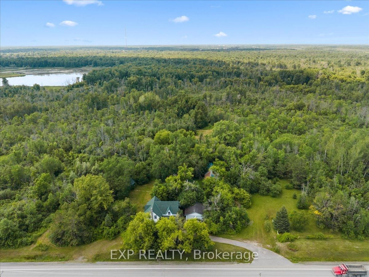 6889 Snake Island Road • Greely, ON photo 13
