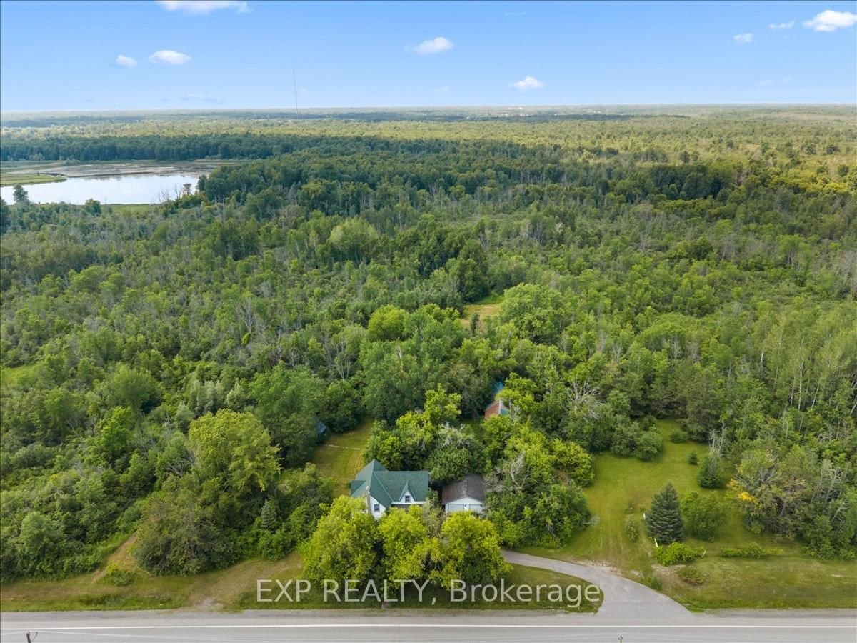 6889 Snake Island Road • Greely, ON photo 18