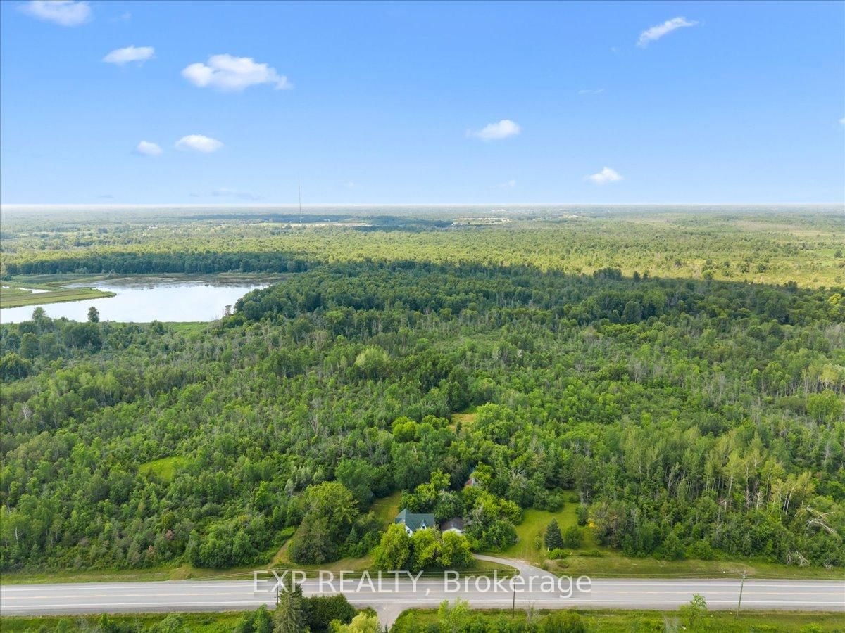6889 Snake Island Road • Greely, ON photo 6