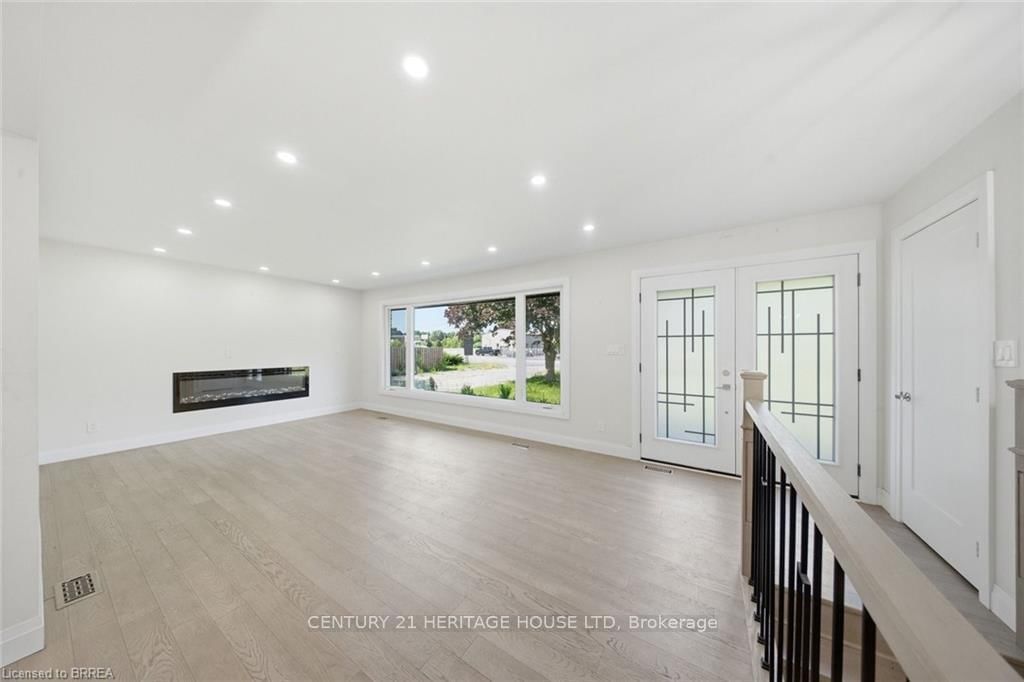 360 Bishopsgate Road • Brant, ON photo 6